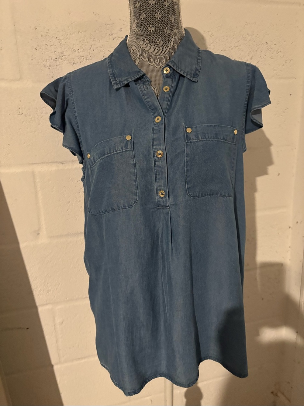 Jones New York Light Blue Denim Woven Top